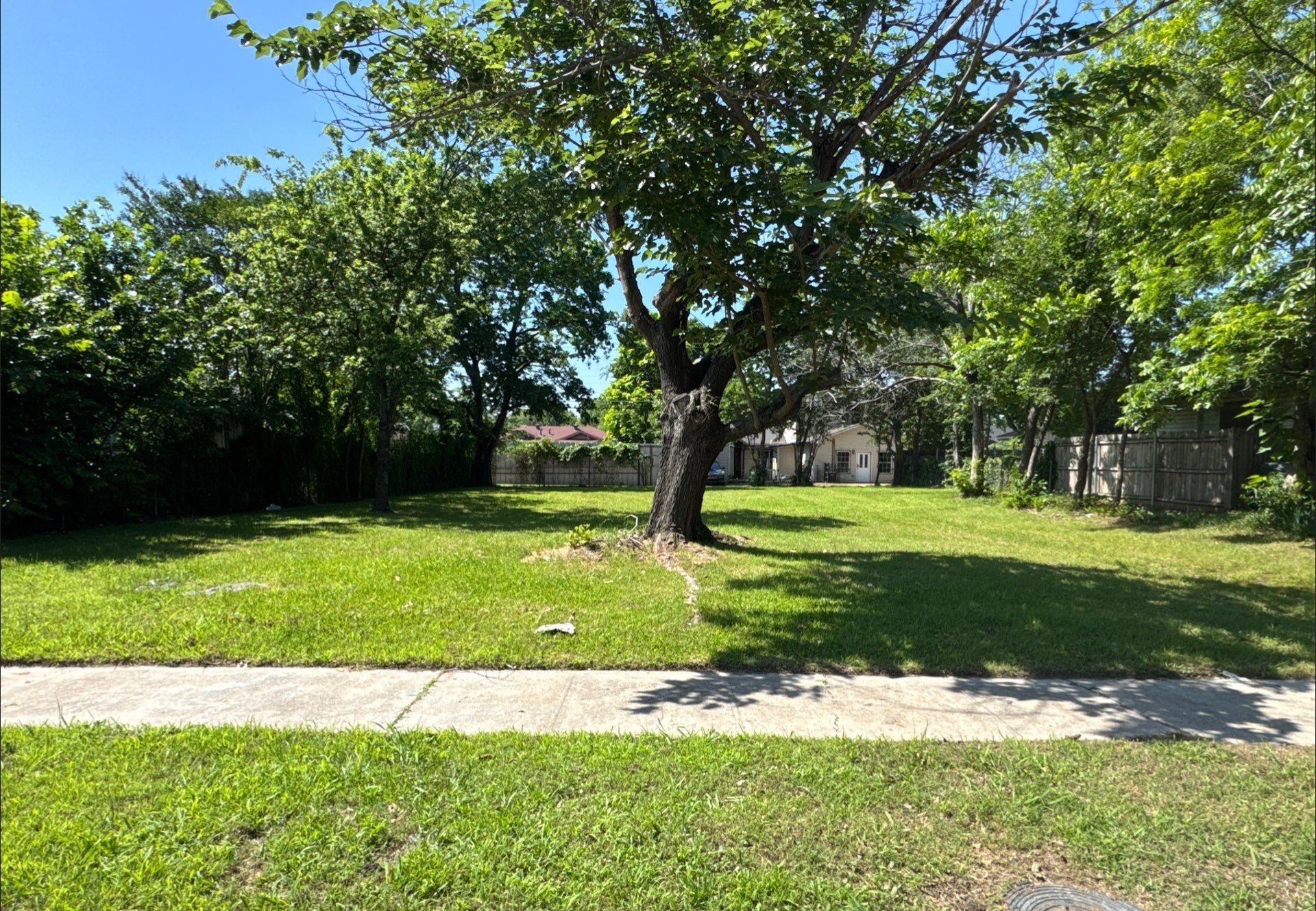 7242 Amy Street Dallas TX 75217