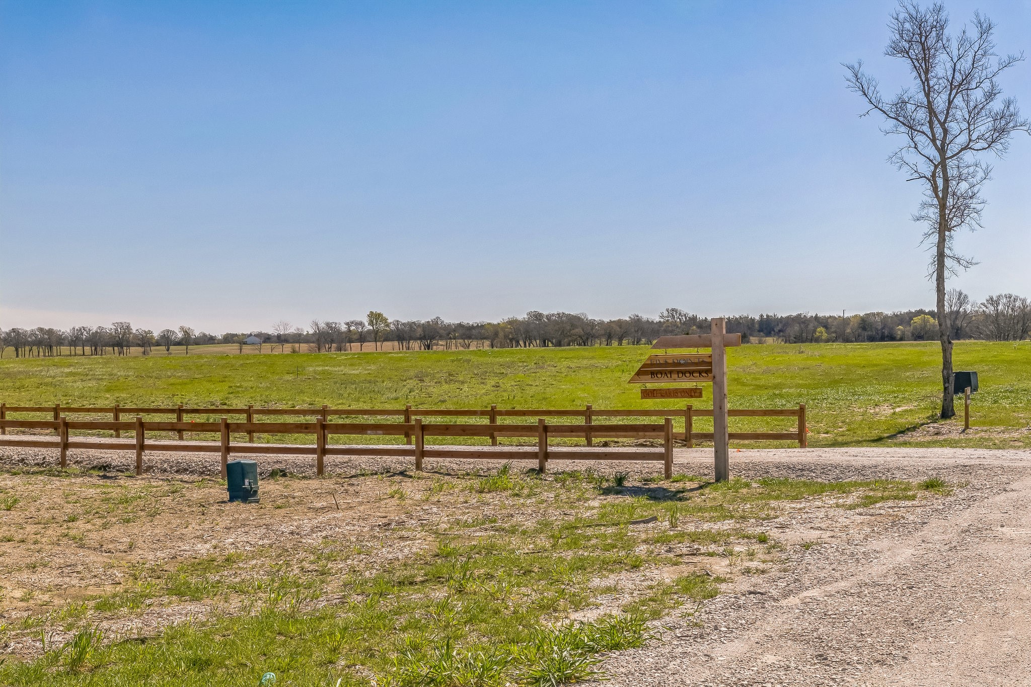 220 Lakeshore Lane Windom TX 75492