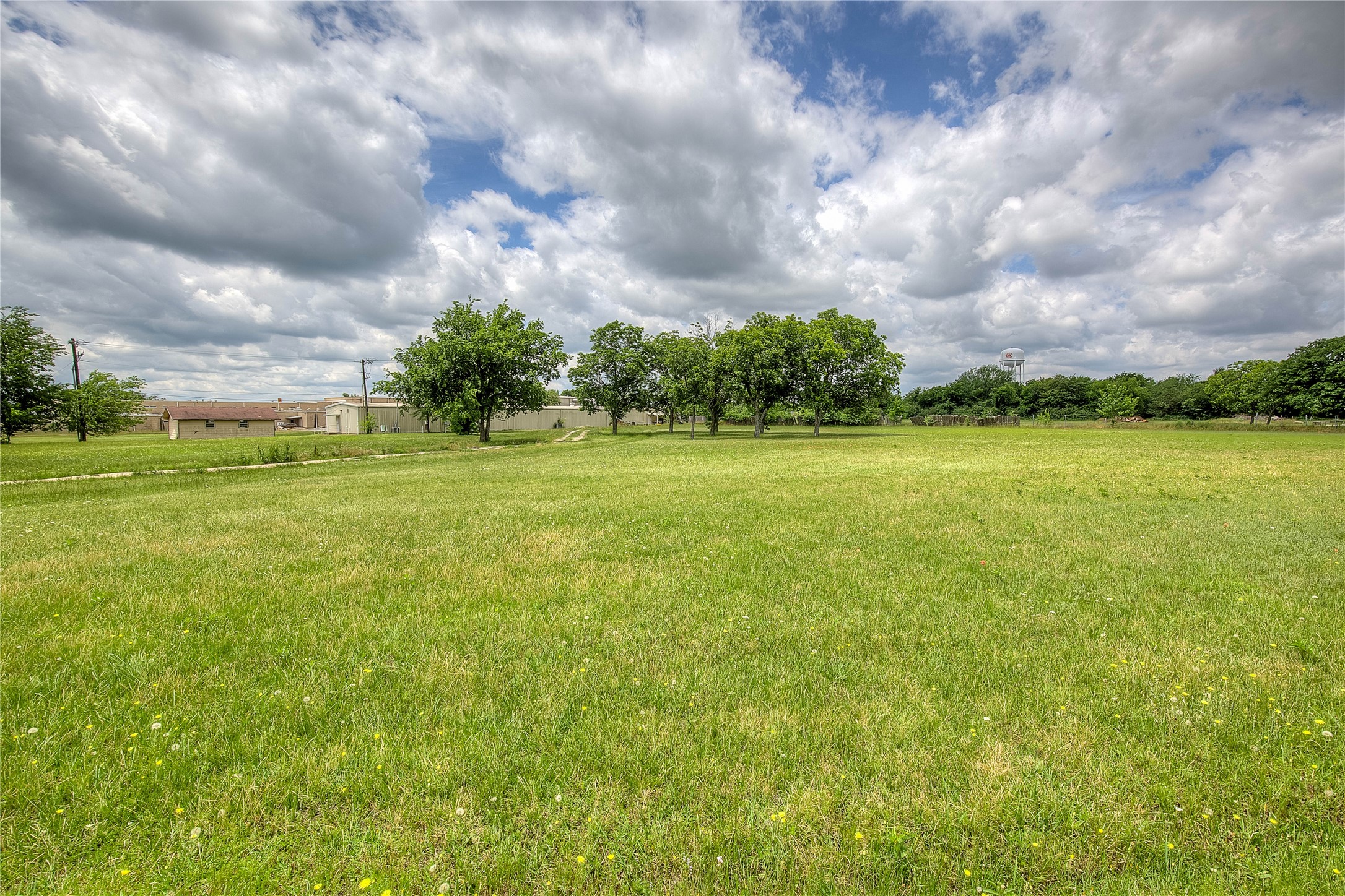 221 Maple Street Commerce TX 75428
