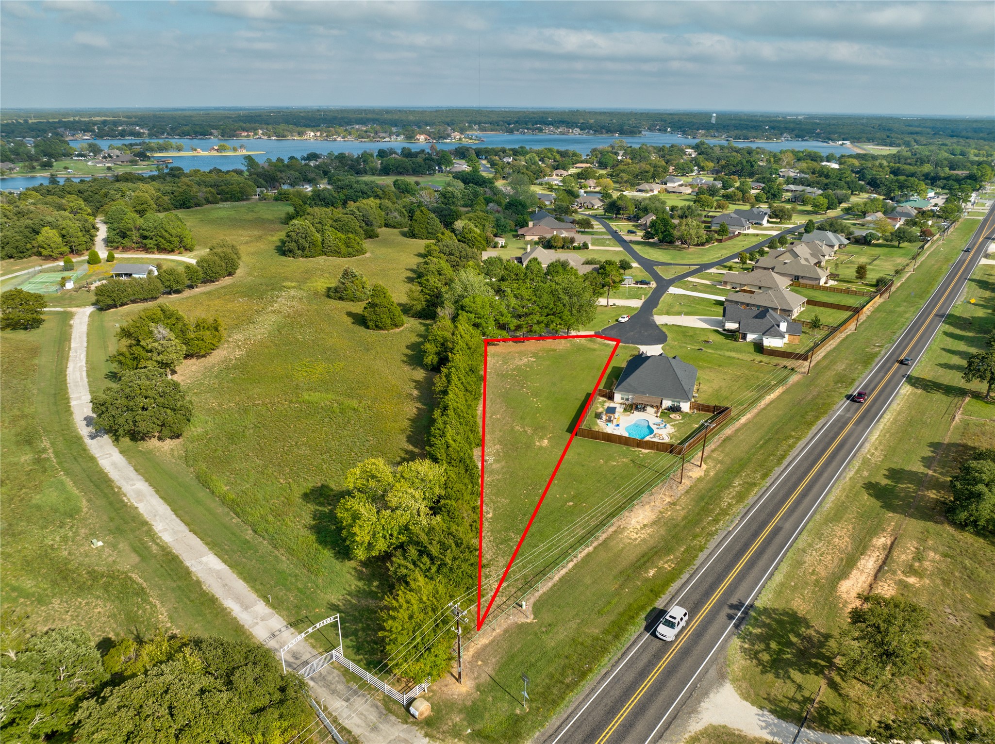 104 Cocopa Cove Lake Kiowa TX 76240