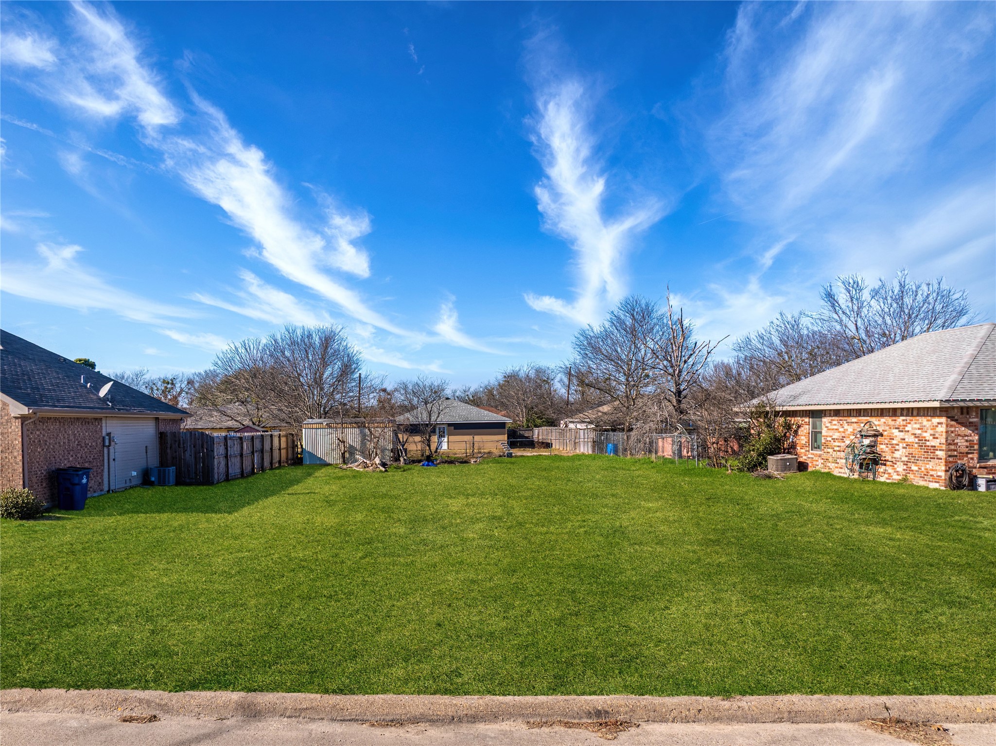 2000 Melody Circle Kaufman TX 75142