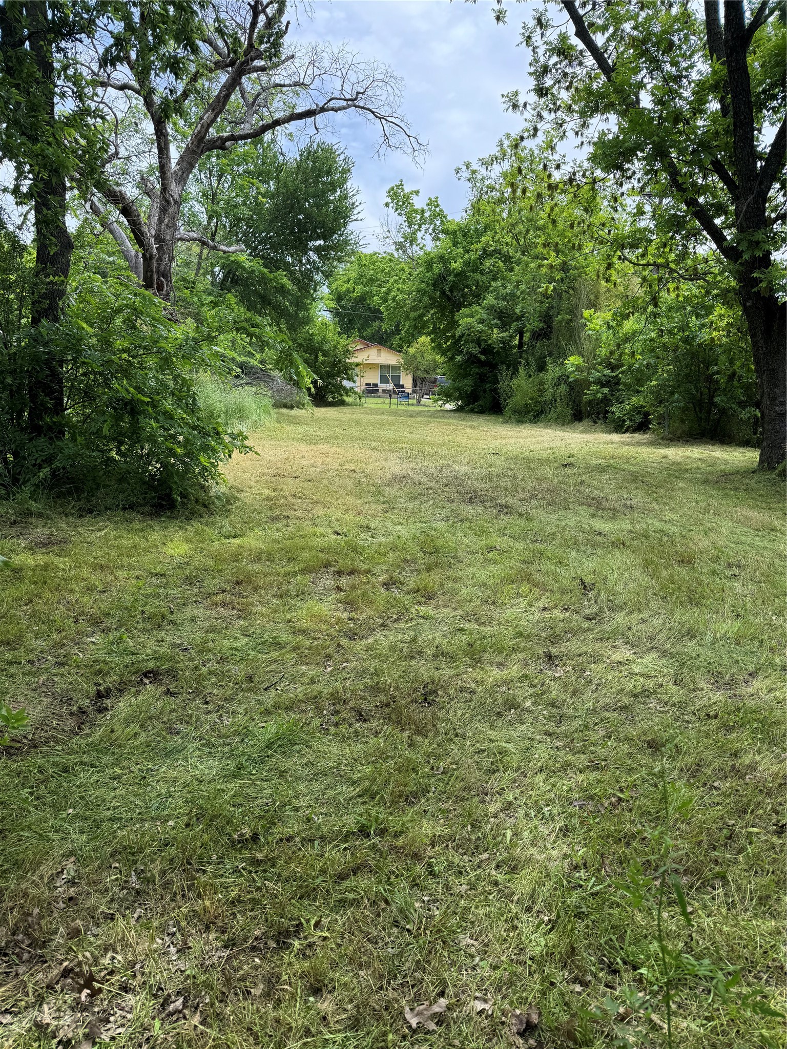1733 S Lindsay Street Gainesville TX 76240