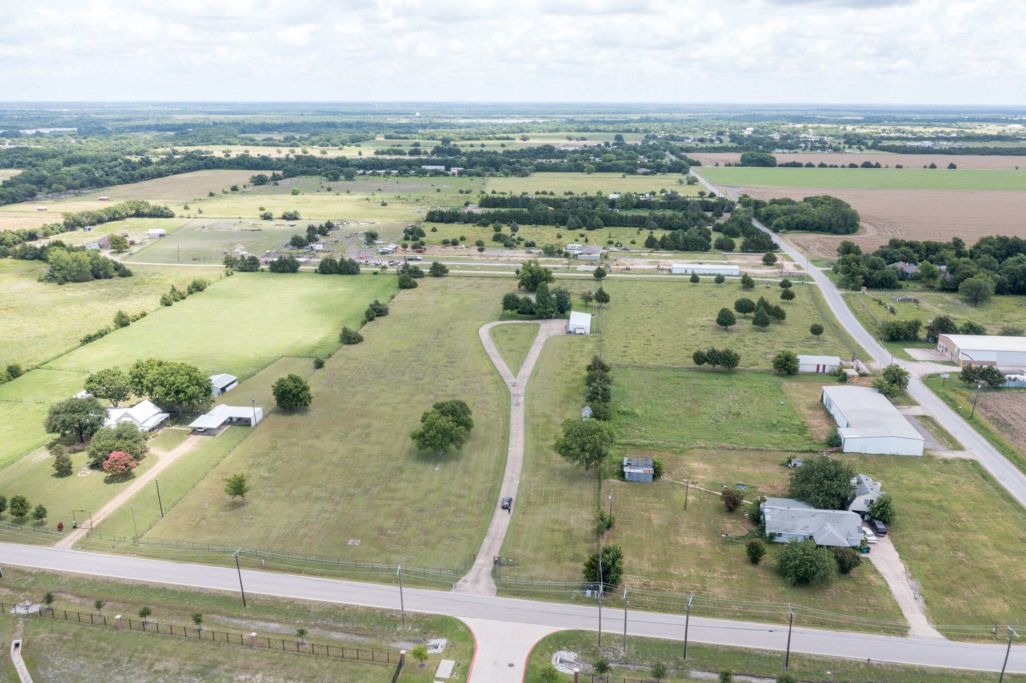 330,332,334 S Goode Road Wilmer TX 75172