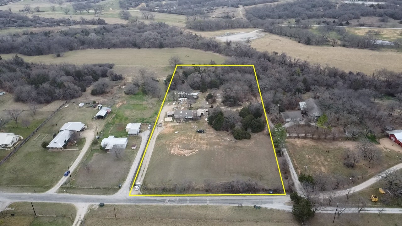 353 County Road 1260 Decatur TX 76234
