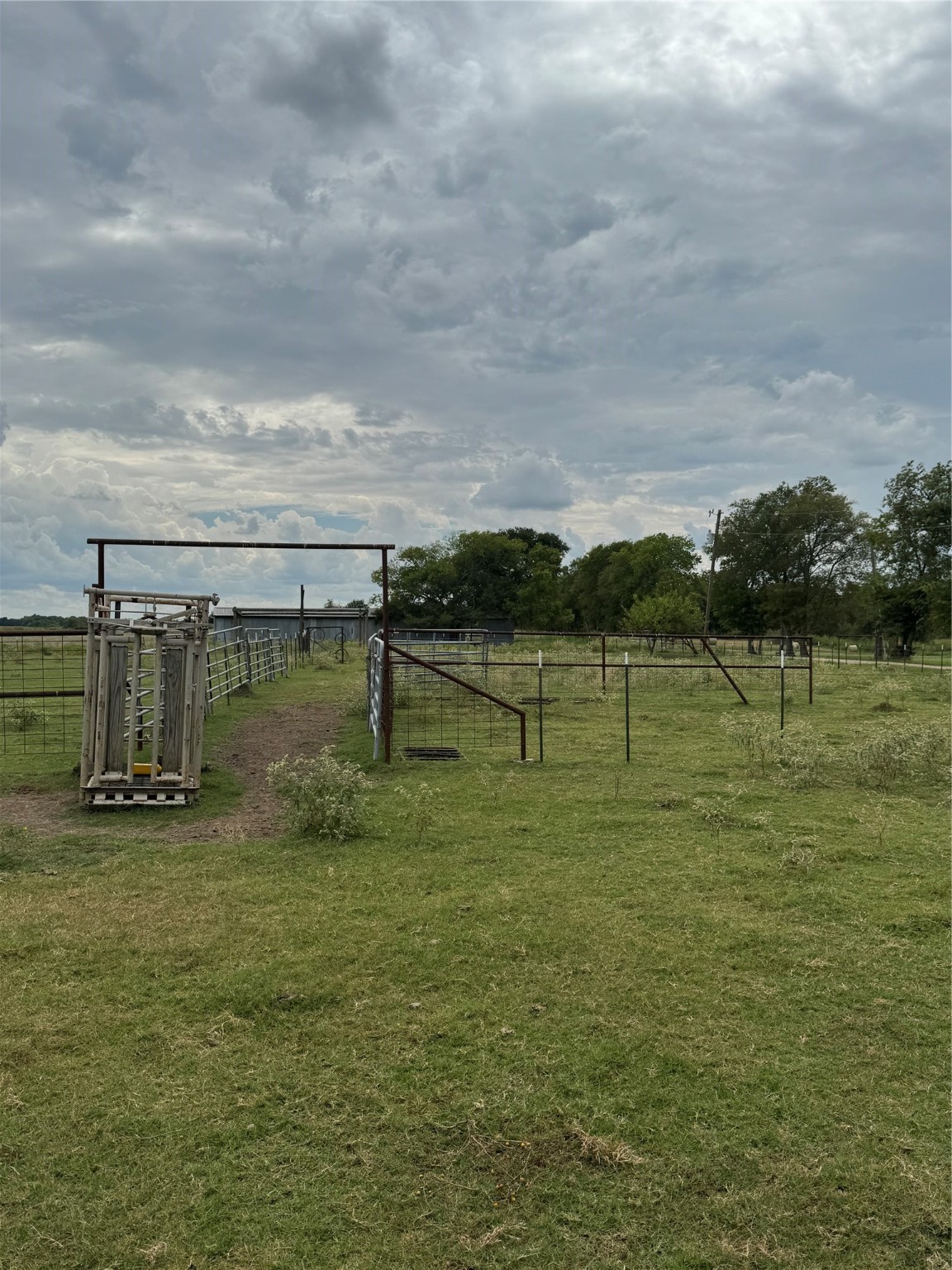 800 County Road 2870 Honey Grove TX 75446