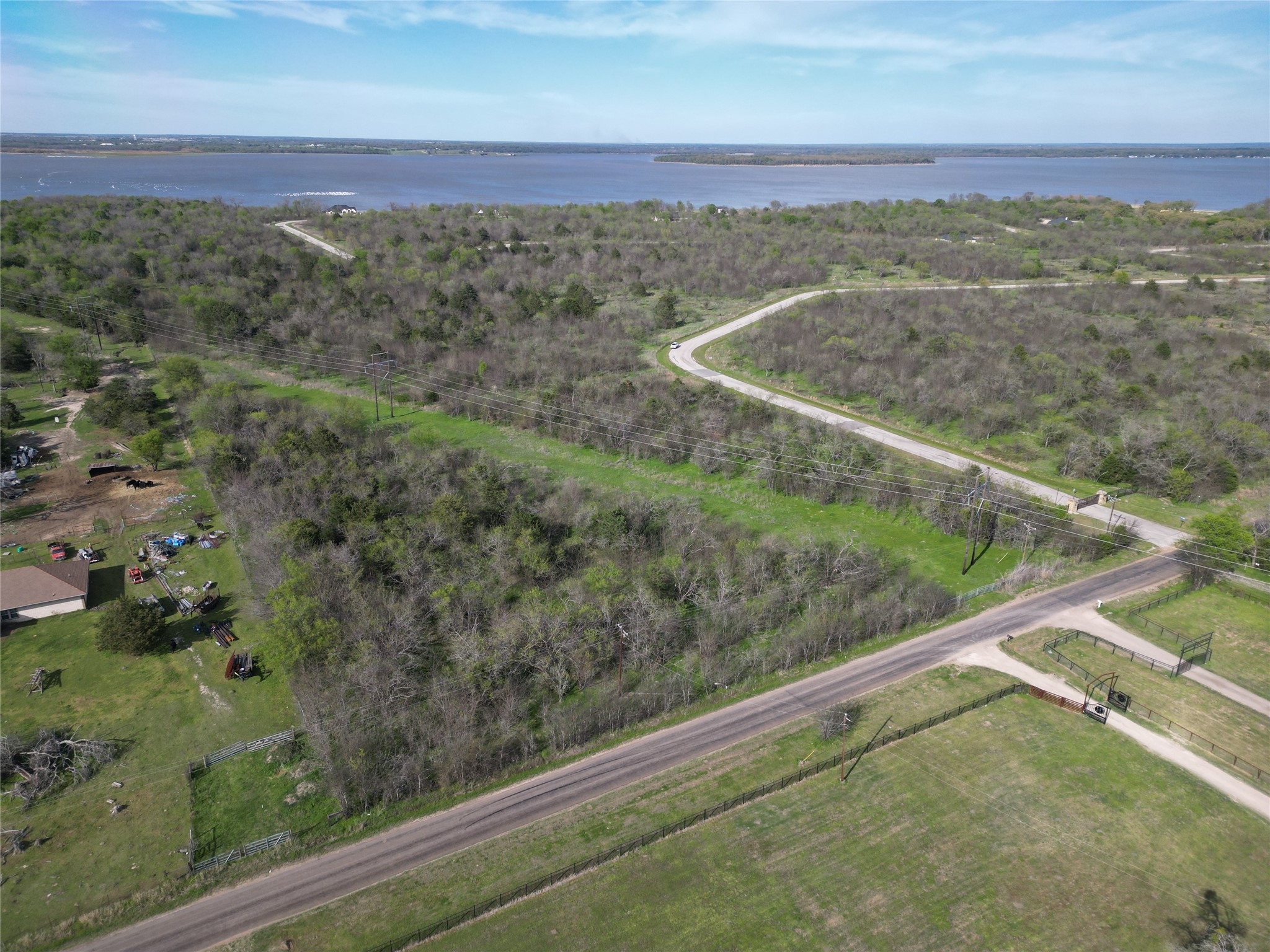 8001 Big Water Lane Kemp TX 75143