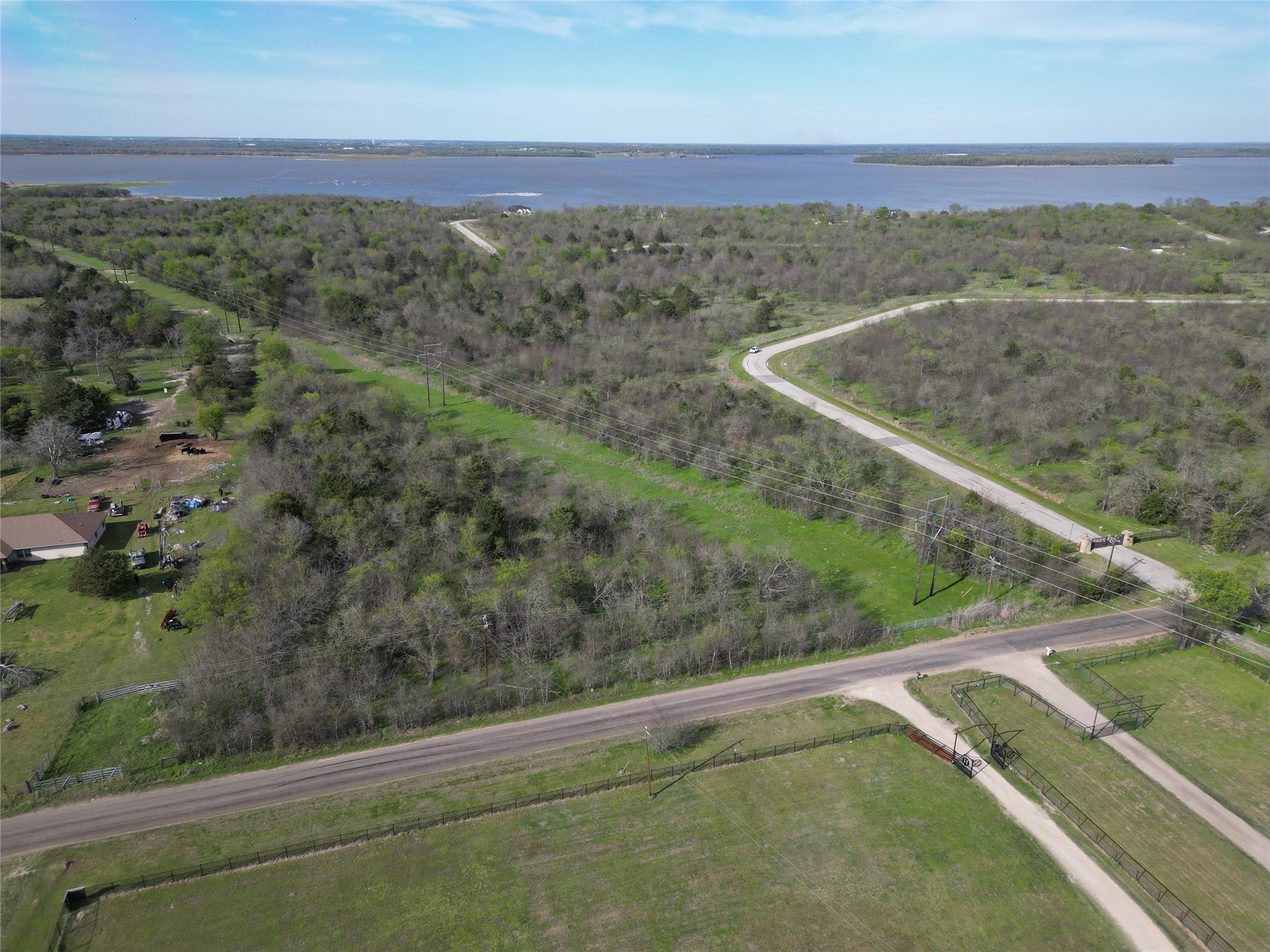 8001 Big Water Lane Kemp TX 75143