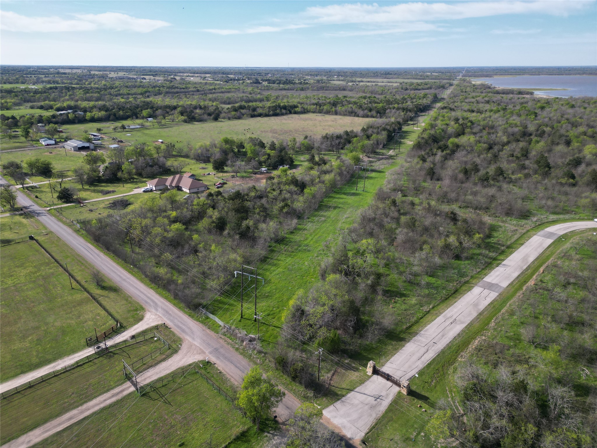 8001 Big Water Lane Kemp TX 75143