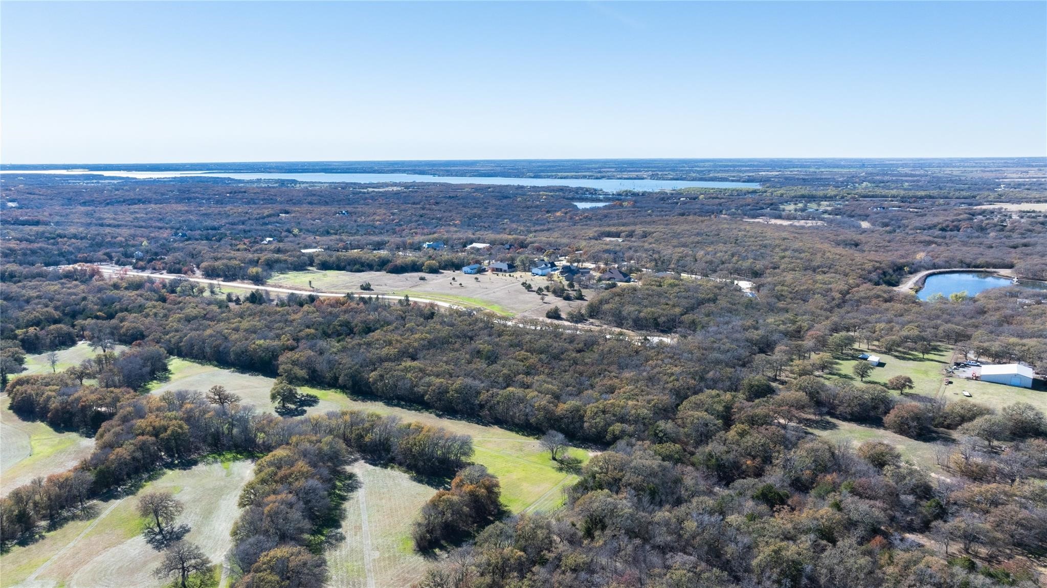 2 Shady Oak Lane Valley View TX 76272