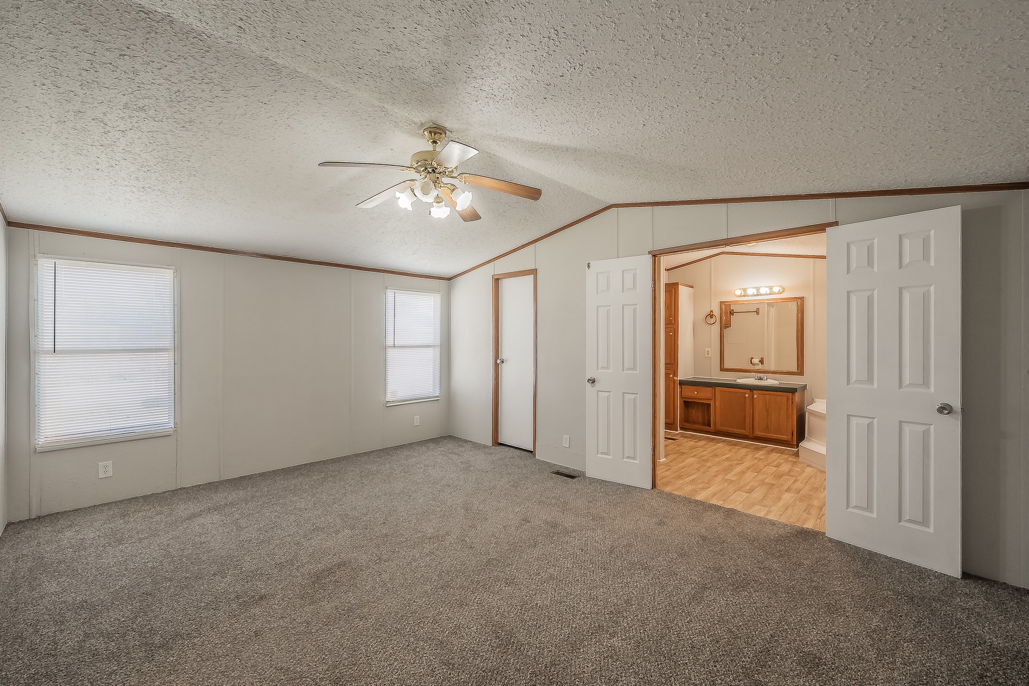 912 Skylar K Drive Granbury TX 76049