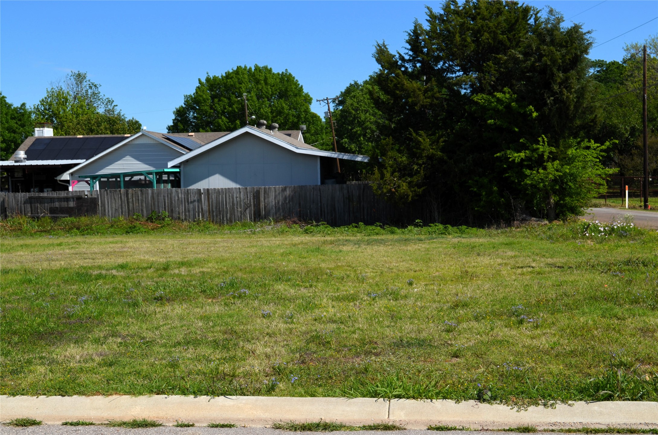 306 Preston Road Mabank TX 75147