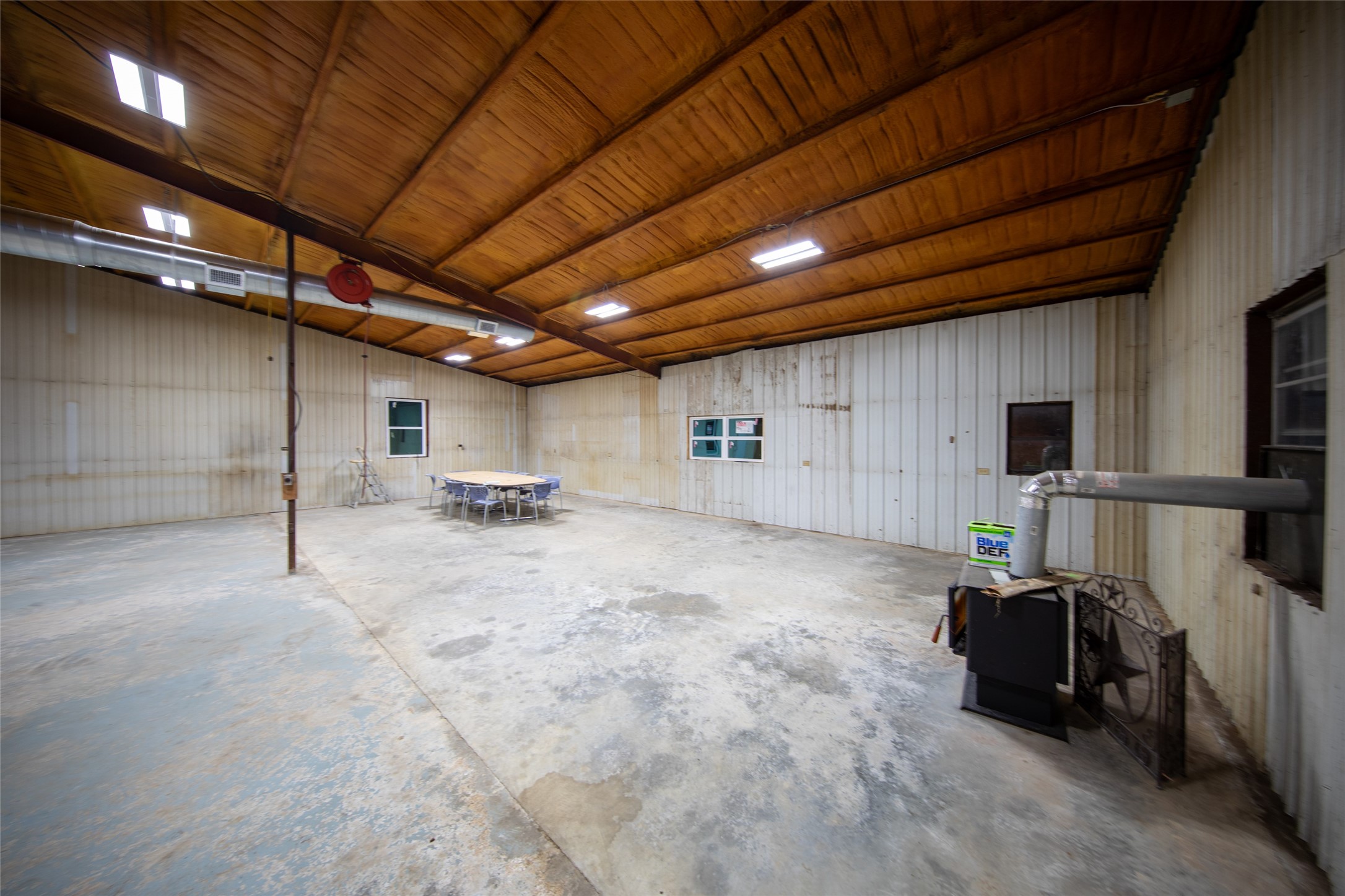 1095 Fm 194 Blossom TX 75416