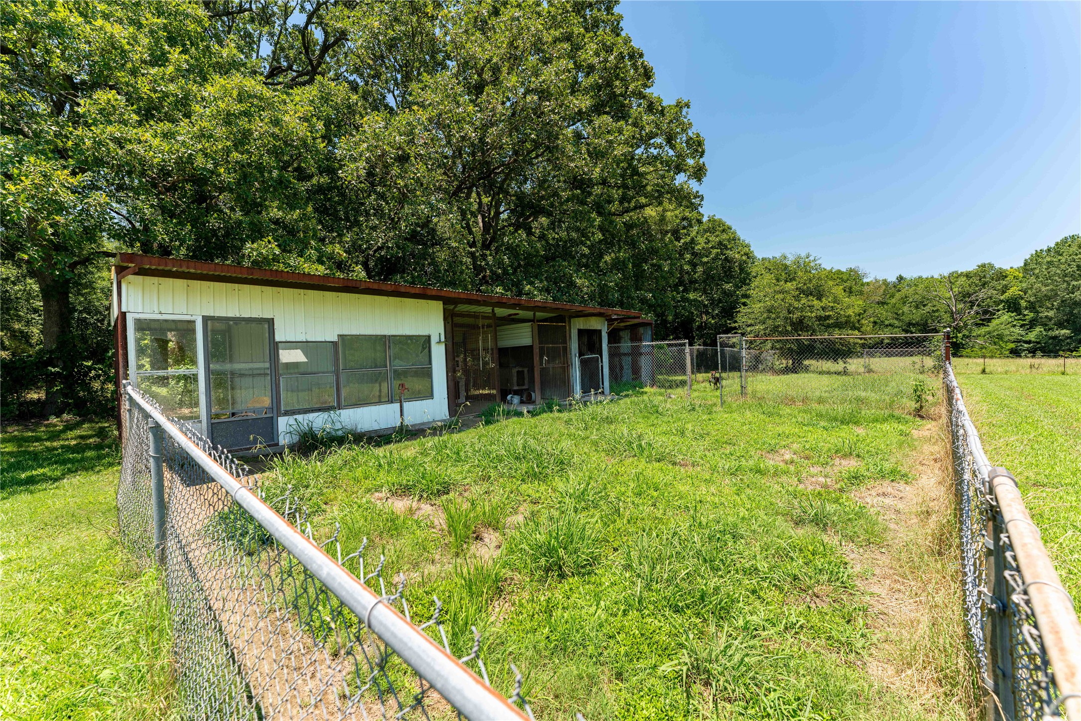 1095 Fm 194 Blossom TX 75416