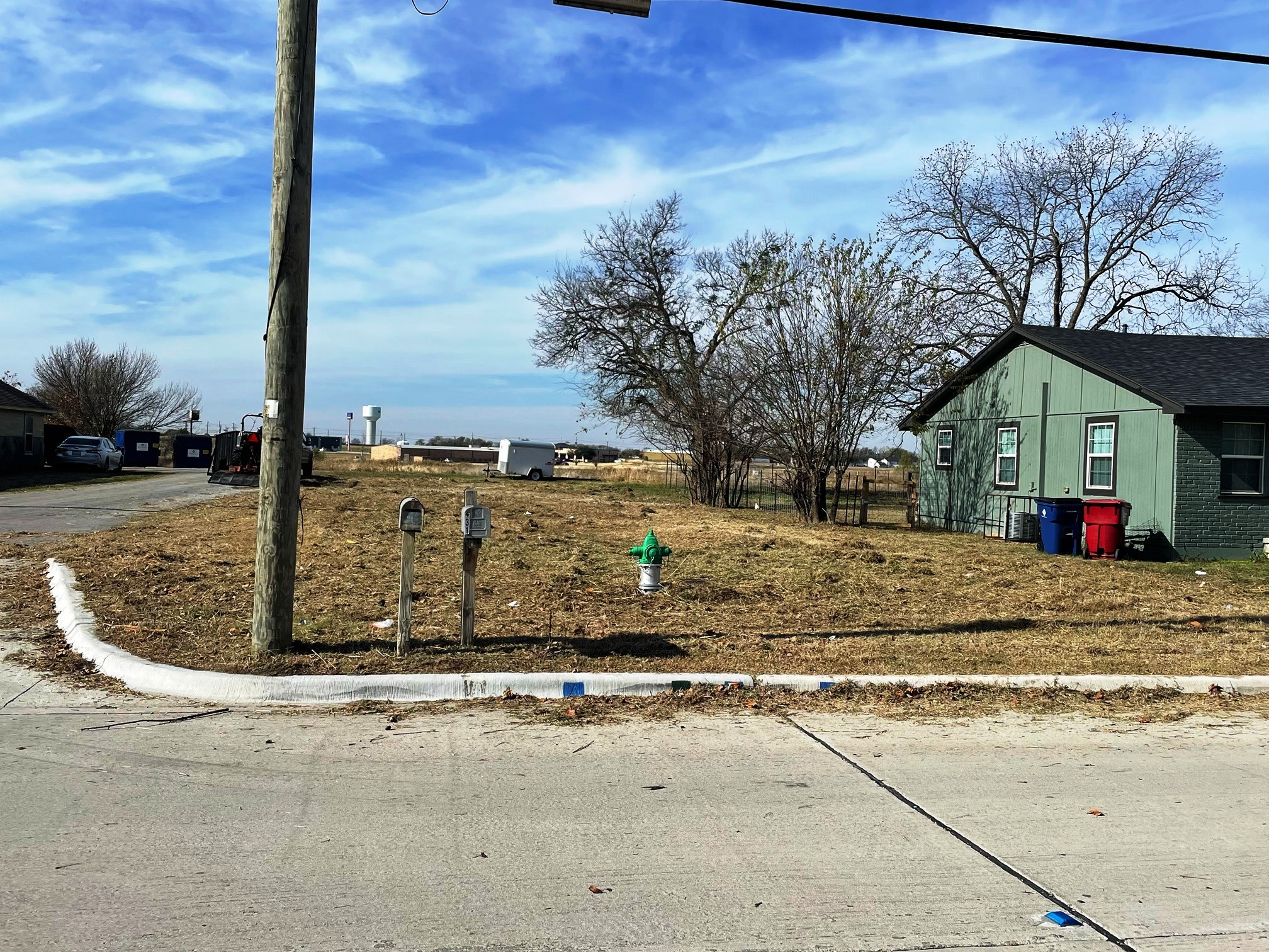 400 Nunnalee Avenue Van Alstyne TX 75495