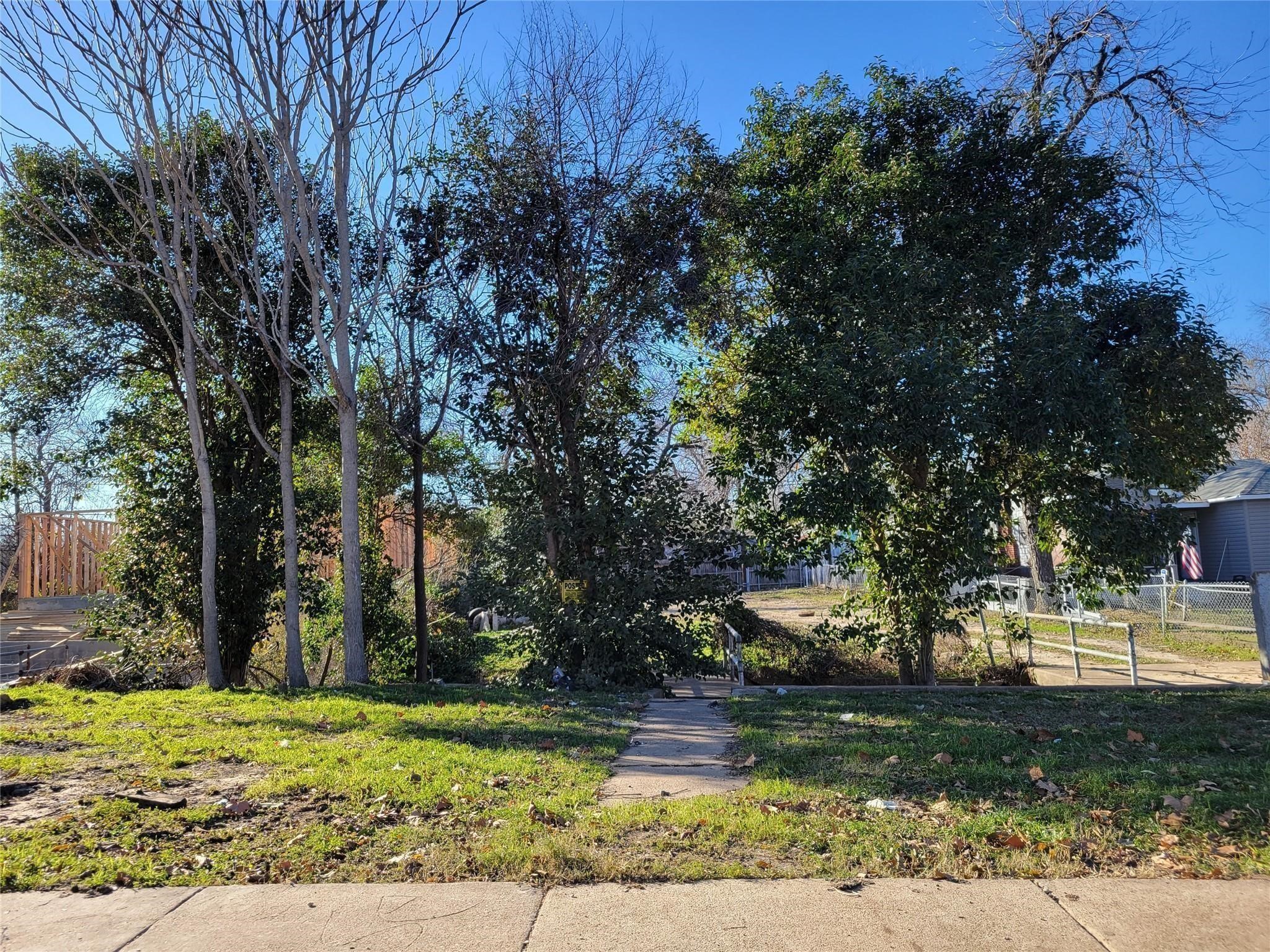 1009 S Waverly Drive Dallas TX 75208