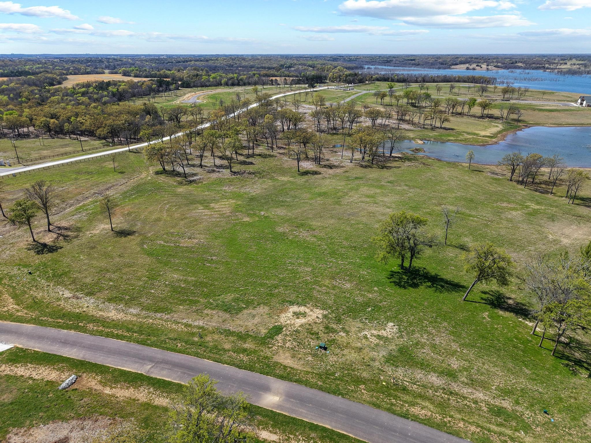 237 Lakeshore Terrace Windom TX 75492