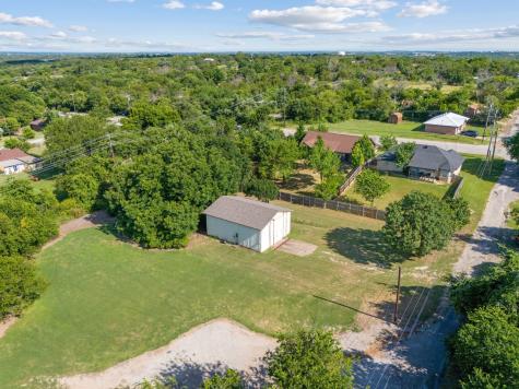 1712 Madison Street Weatherford TX 76086