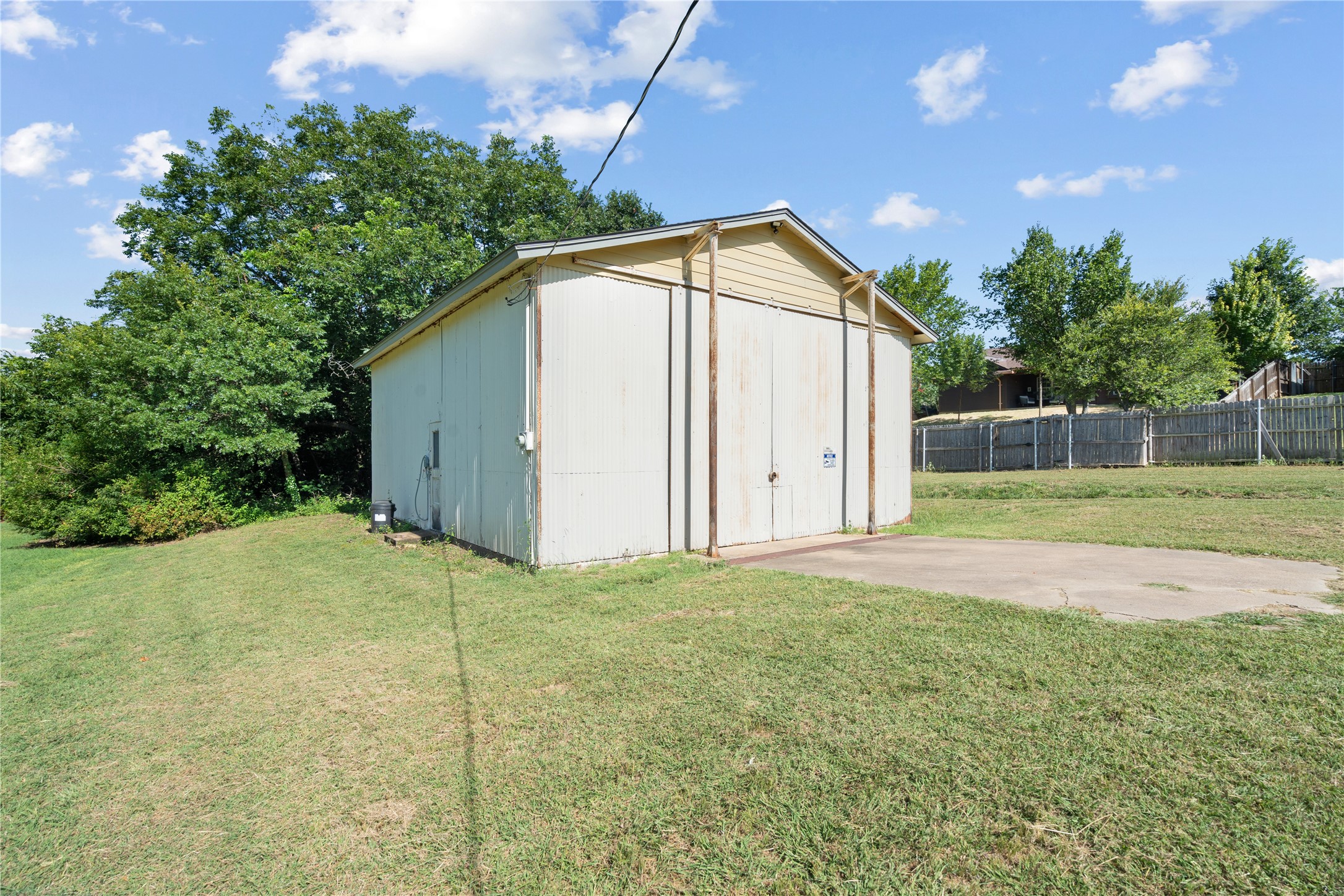 1712 Madison Street Weatherford TX 76086