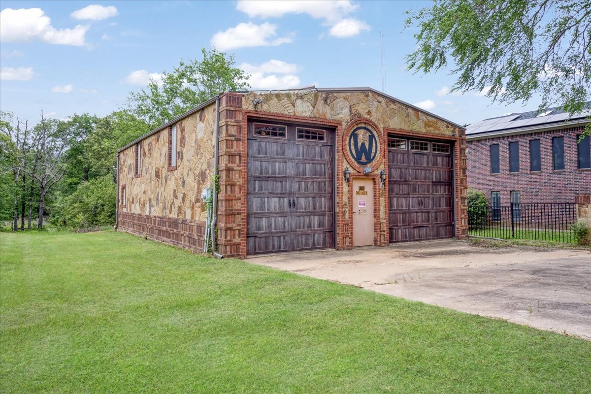 380 Timber Lakes Drive Powderly TX 75473