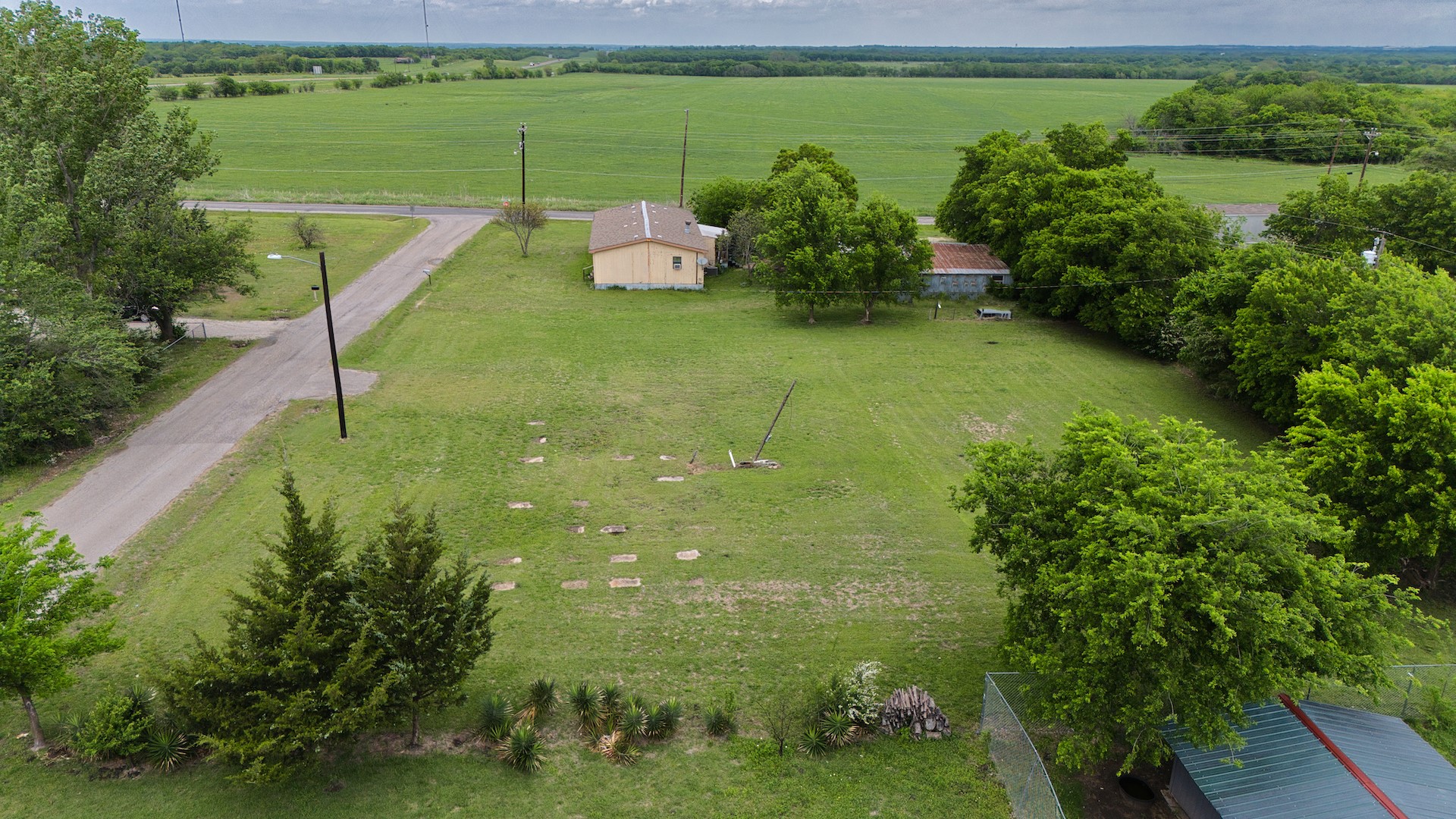 505 John Fielder Drive Southmayd TX 75092