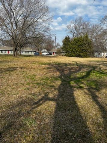 000 S Jernigan Street Bells TX 75414