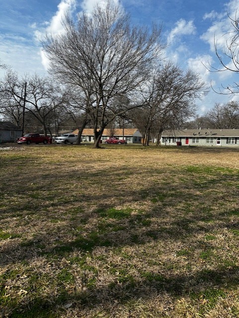 000 S Jernigan Street Bells TX 75414