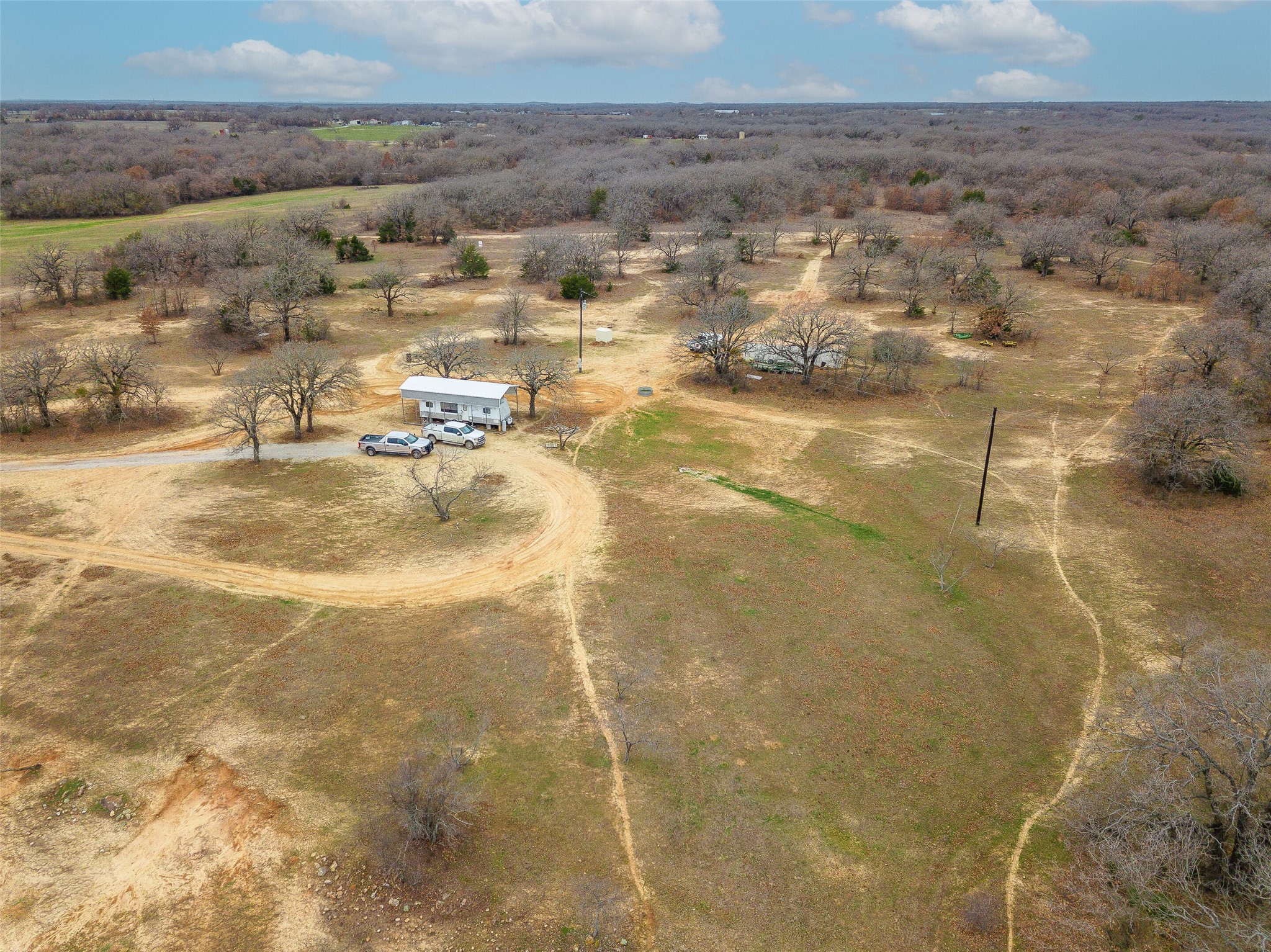 2549 N Highway 101 Chico TX 76431
