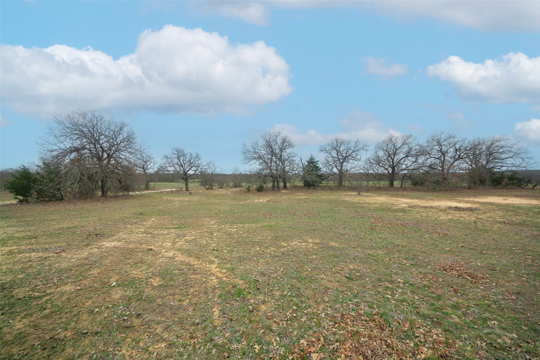 2549 N Highway 101 Chico TX 76431