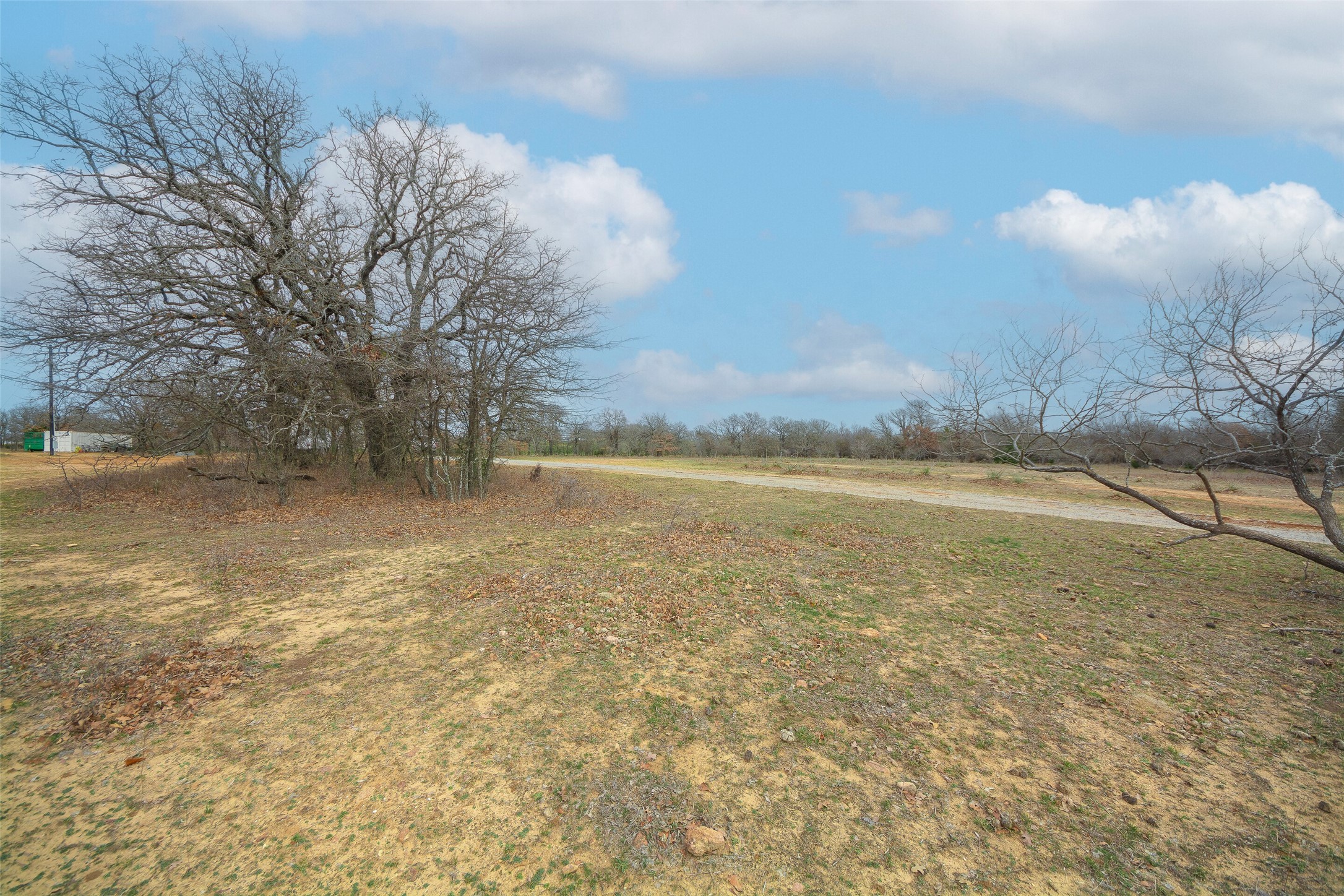 2549 N Highway 101 Chico TX 76431