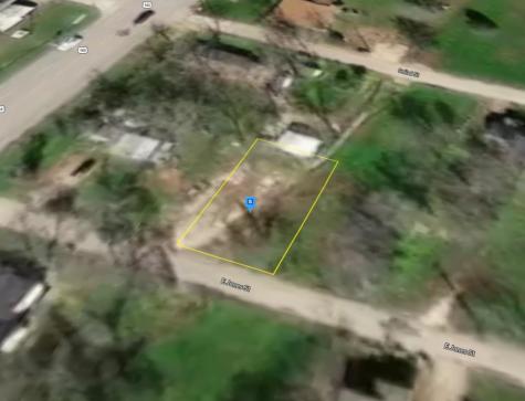 703 E Jones Street Luling TX 78648