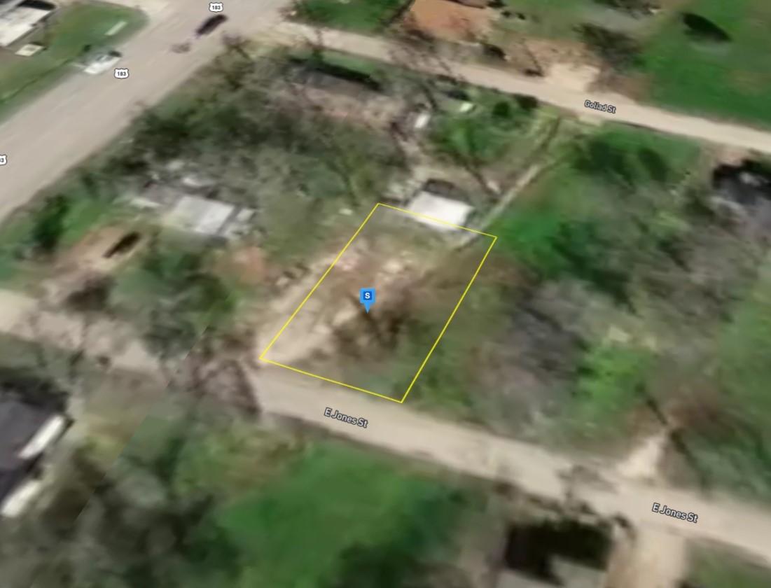 703 E Jones Street Luling TX 78648