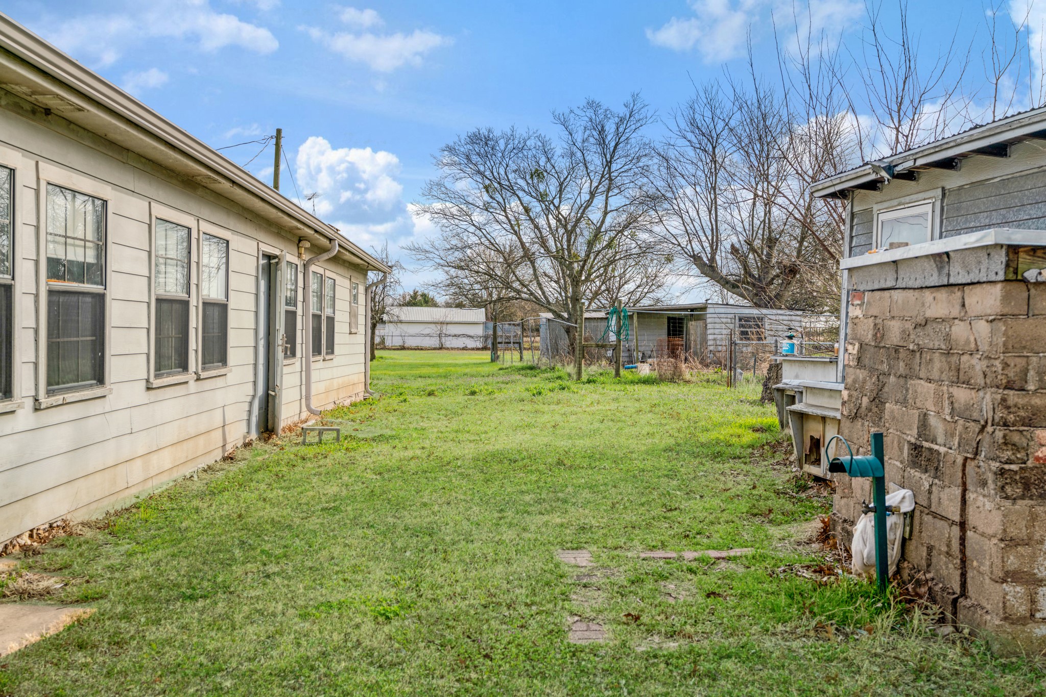 4411 Fm-100 Honey Grove TX 75446