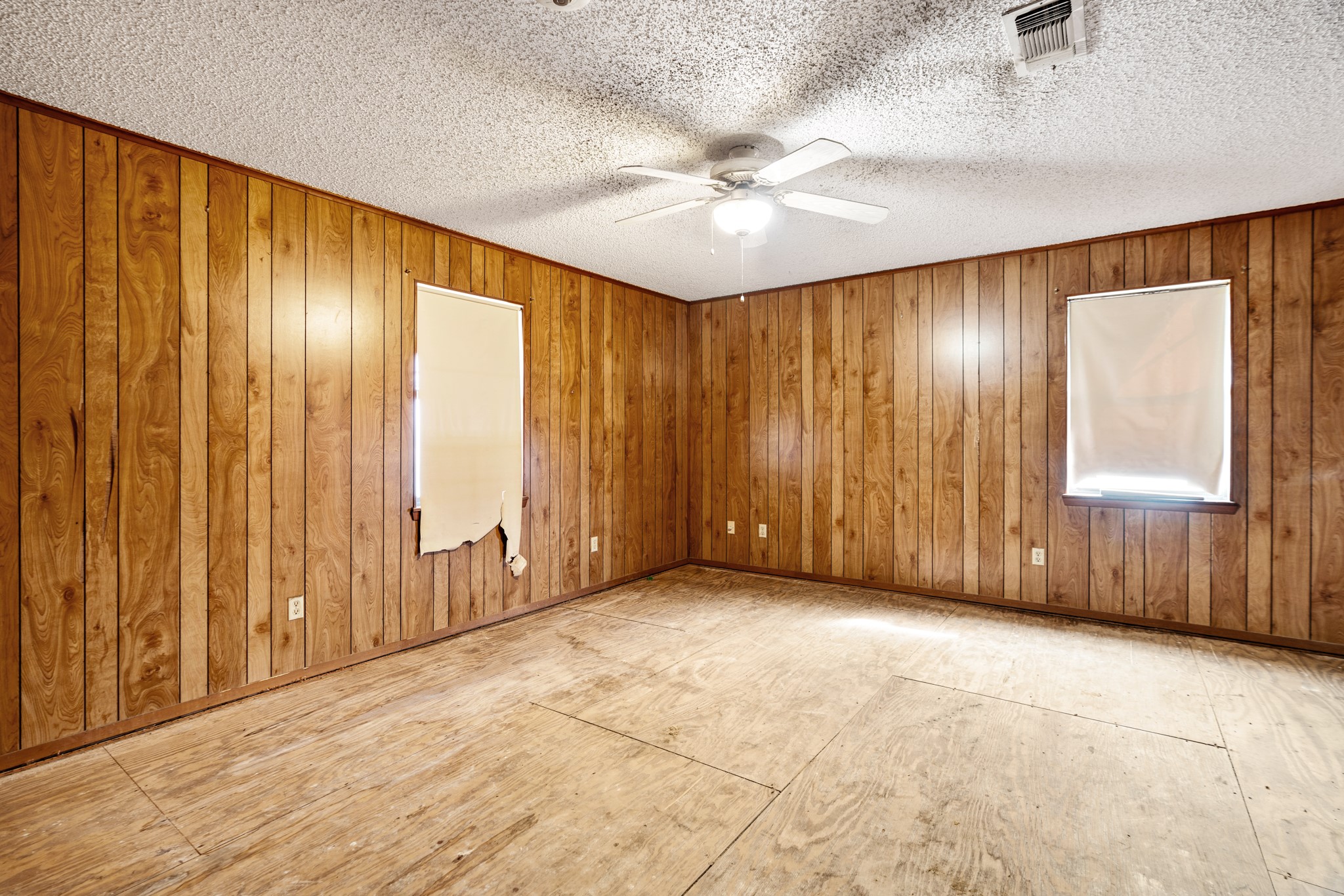 4411 Fm-100 Honey Grove TX 75446