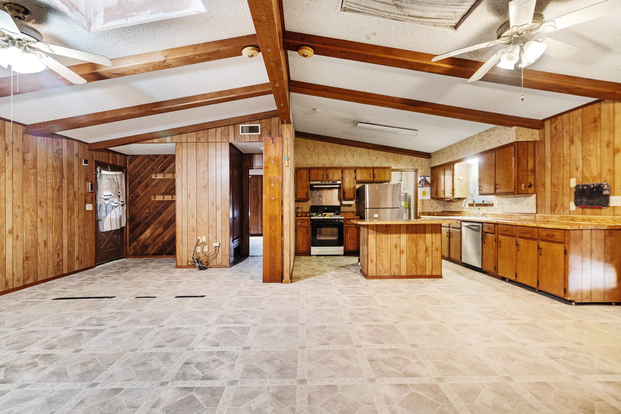 4411 Fm-100 Honey Grove TX 75446