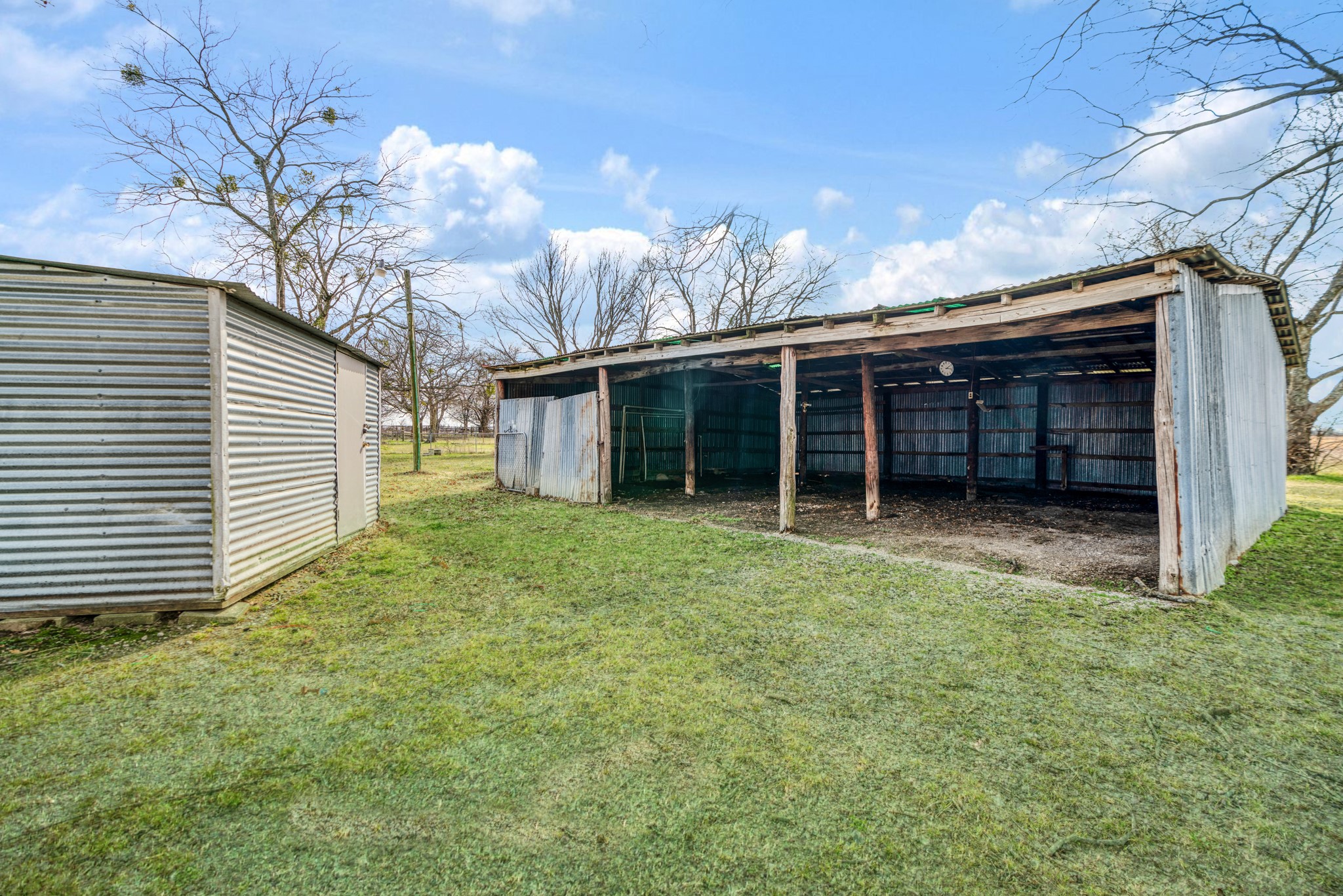 4411 Fm-100 Honey Grove TX 75446