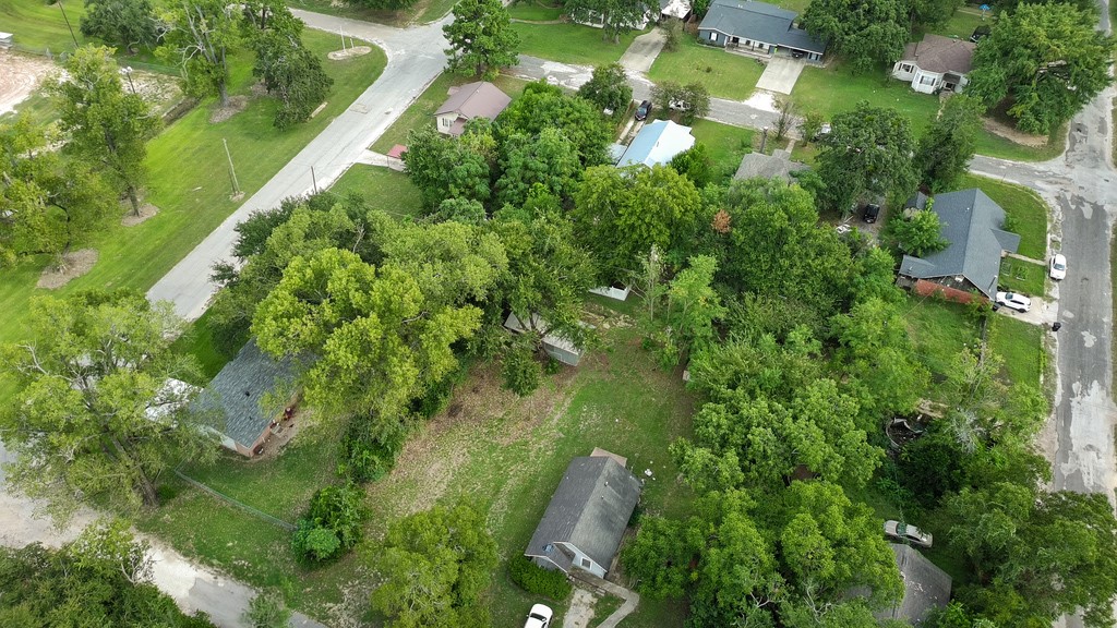 706 Spruce Street Teague TX 75860