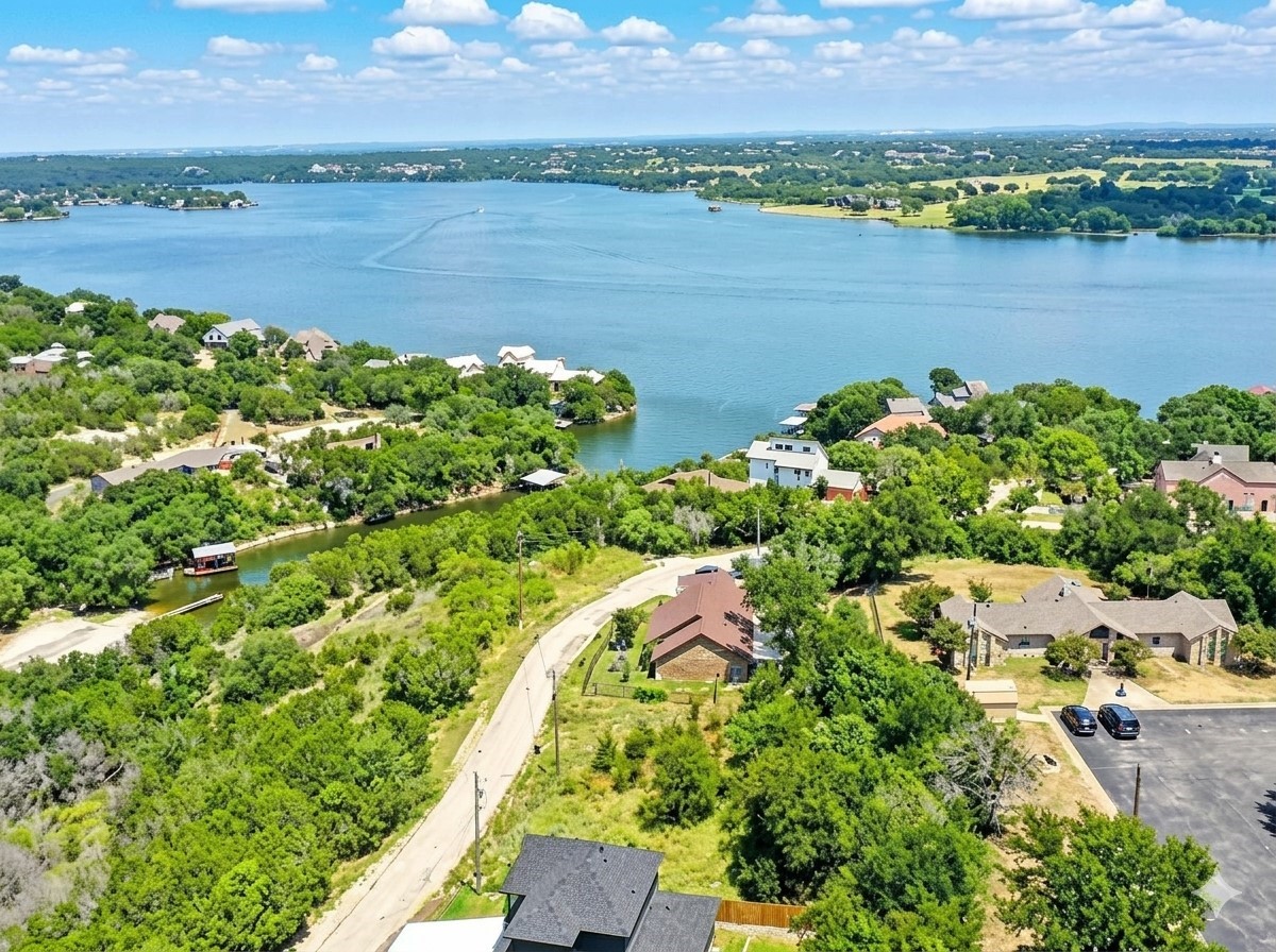 4601 Eagle Nest Court Granbury TX 76048