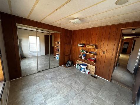 194 Lakeview Court Sunset TX 76270