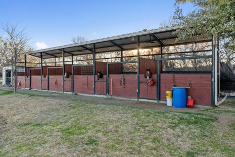 1715 S Joe Wilson Road Ovilla TX 75104