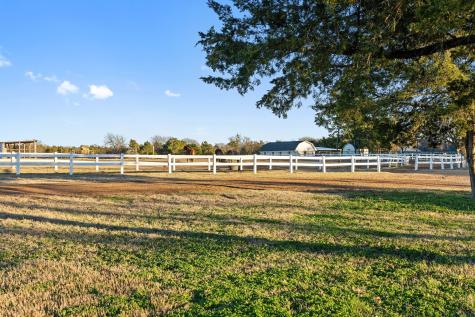 1715 S Joe Wilson Road Ovilla TX 75104
