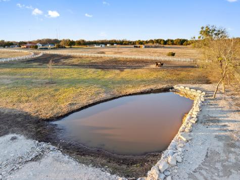 1715 S Joe Wilson Road Ovilla TX 75104