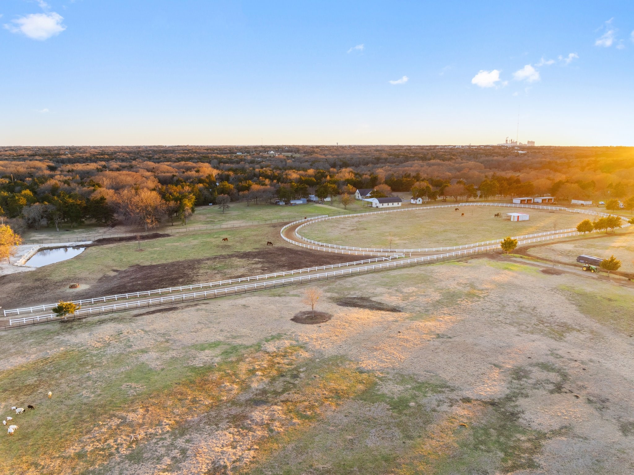 1715 S Joe Wilson Road Ovilla TX 75104