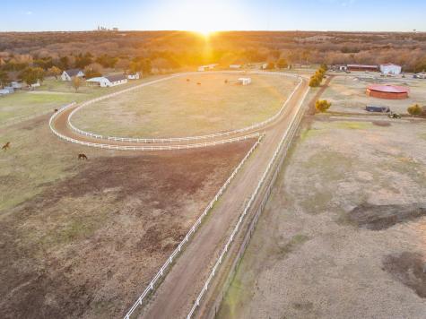 1715 S Joe Wilson Road Ovilla TX 75104