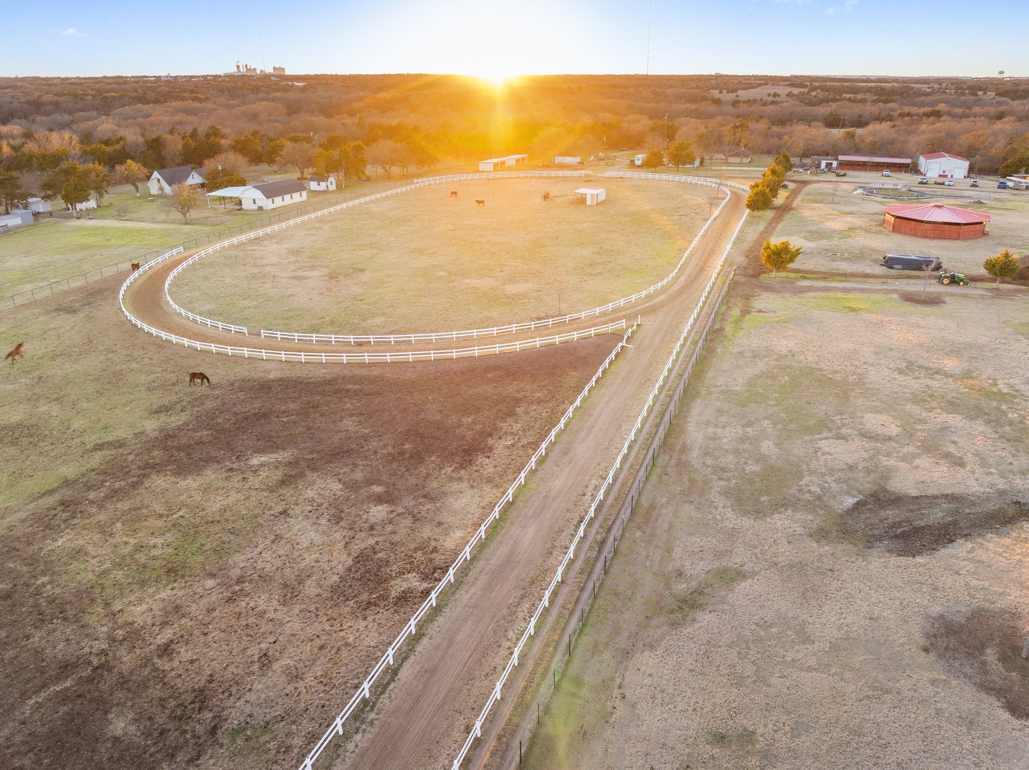 1715 S Joe Wilson Road Ovilla TX 75104