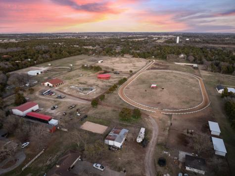 1715 S Joe Wilson Road Ovilla TX 75104