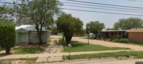 320 28TH Street Snyder TX 79549