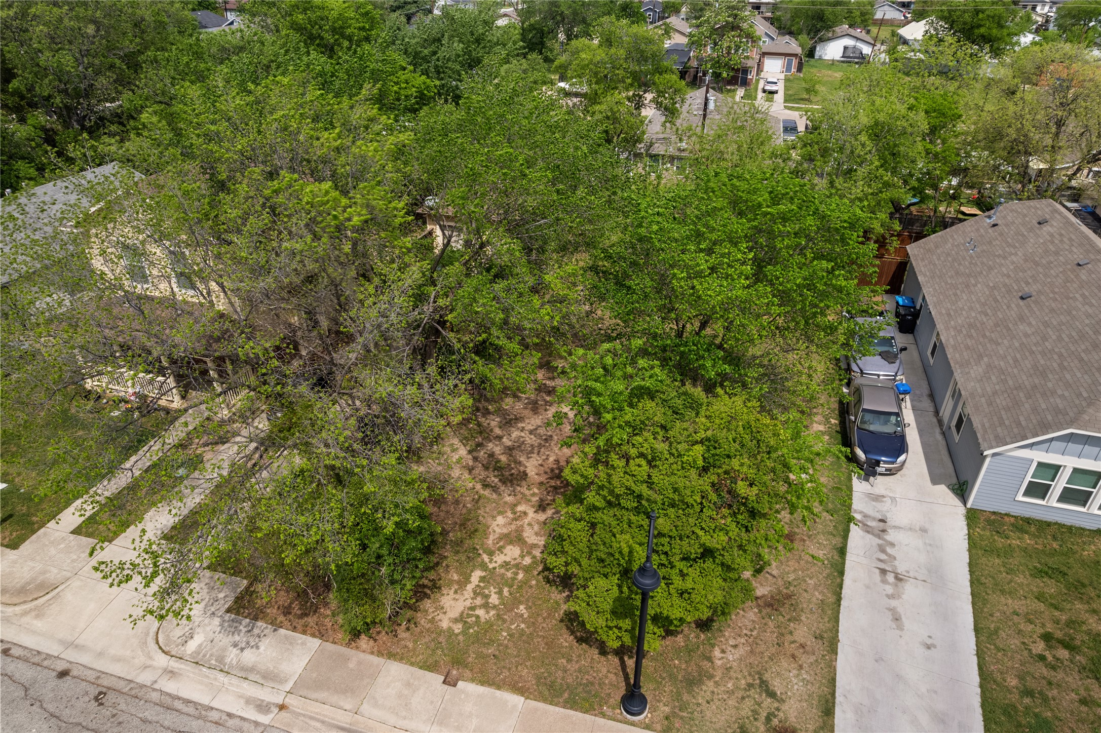 1013 E Hattie Street Fort Worth TX 76104