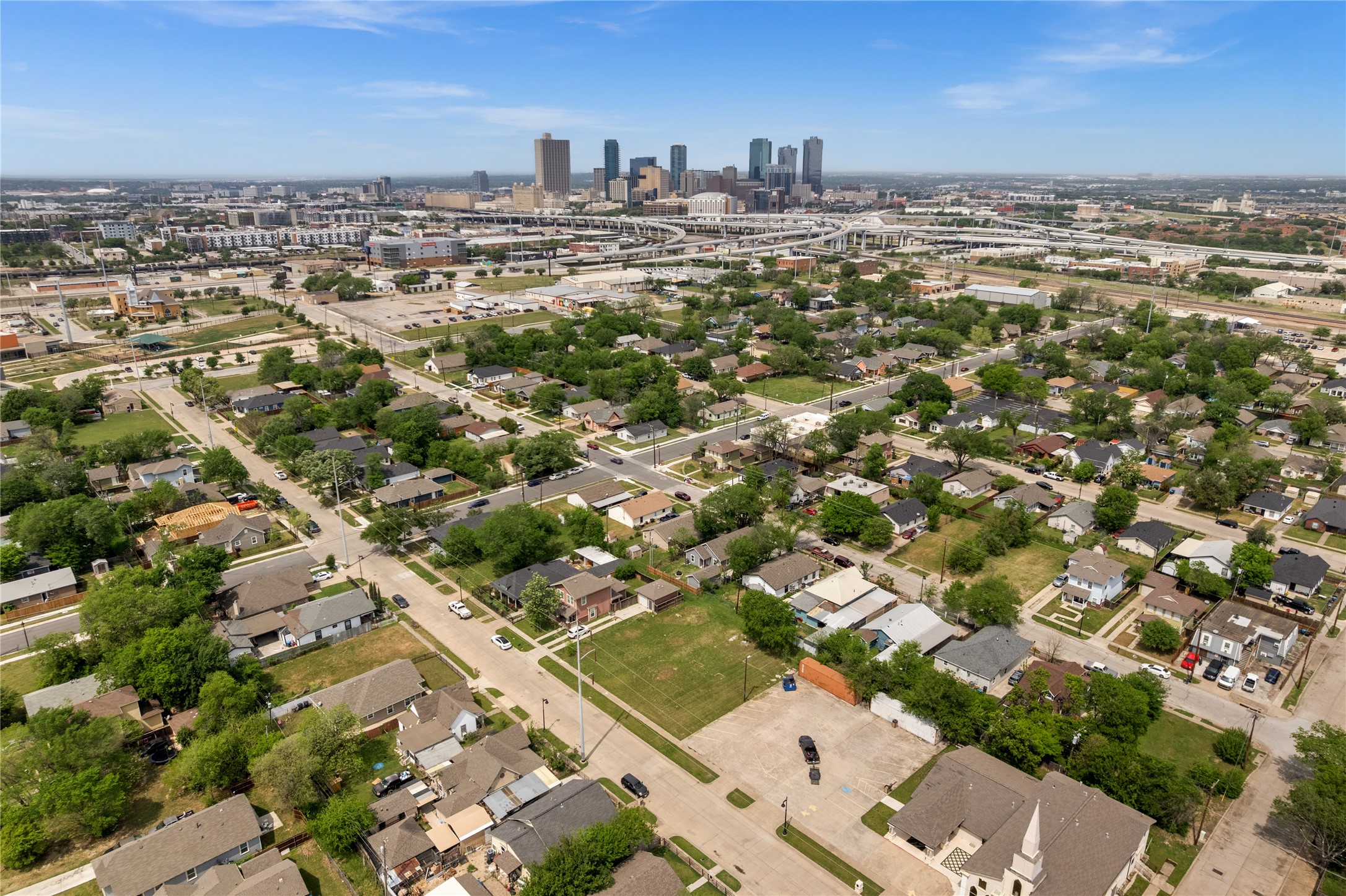 1013 E Hattie Street Fort Worth TX 76104