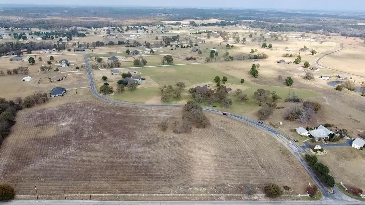 15511 Stallion Lake Boulevard Lindale TX 75771