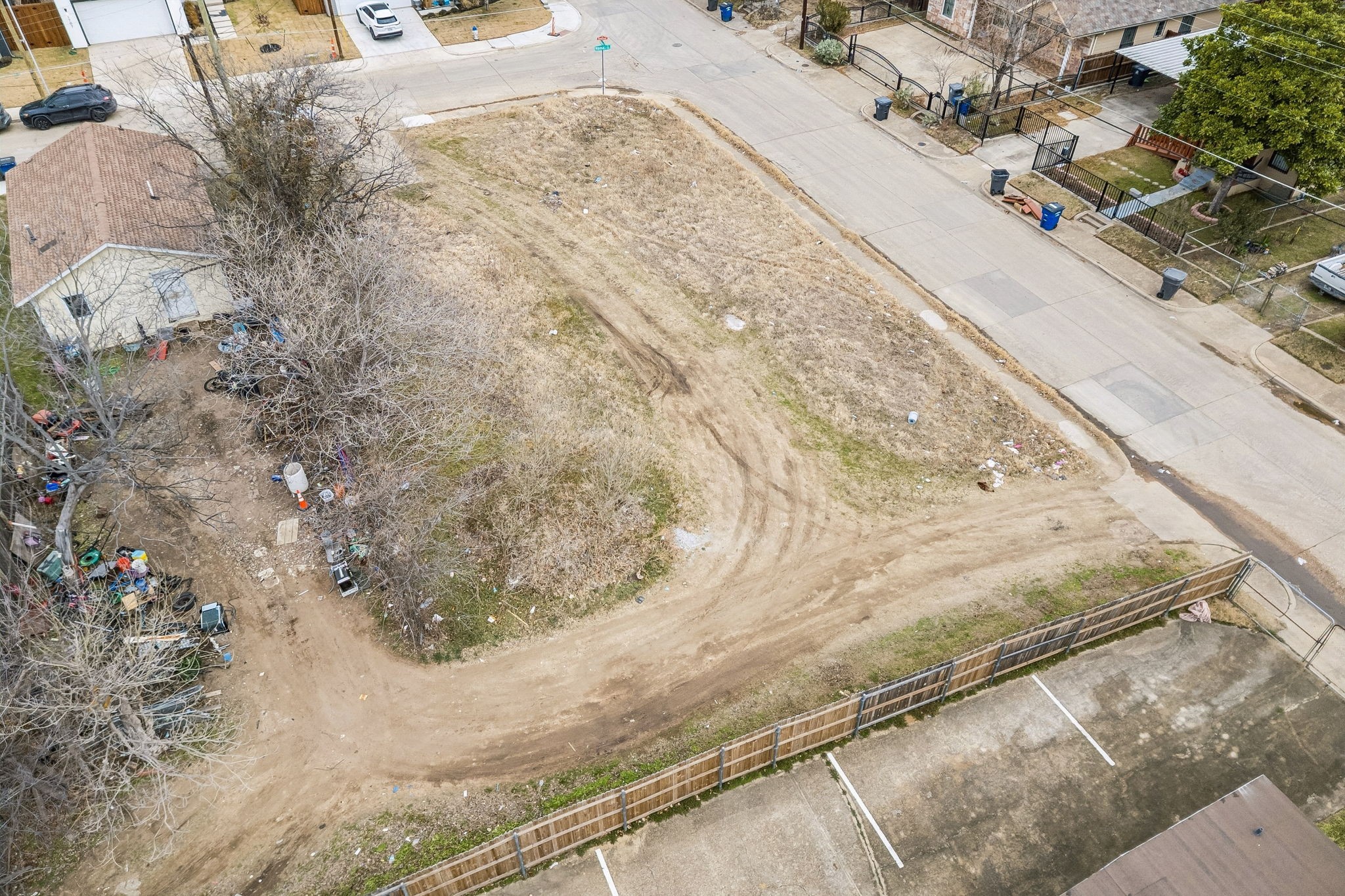 1702 Nomas Street Dallas TX 75212